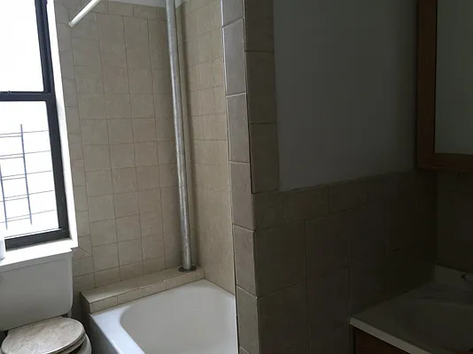 Rented by Bohemia Realty Group | media 4