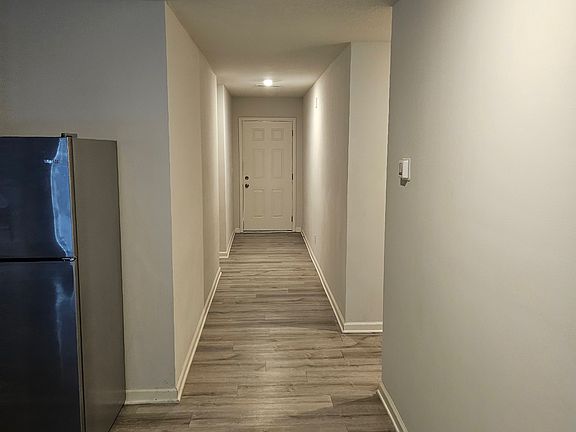 3rd image of 318 Post Oak Dr