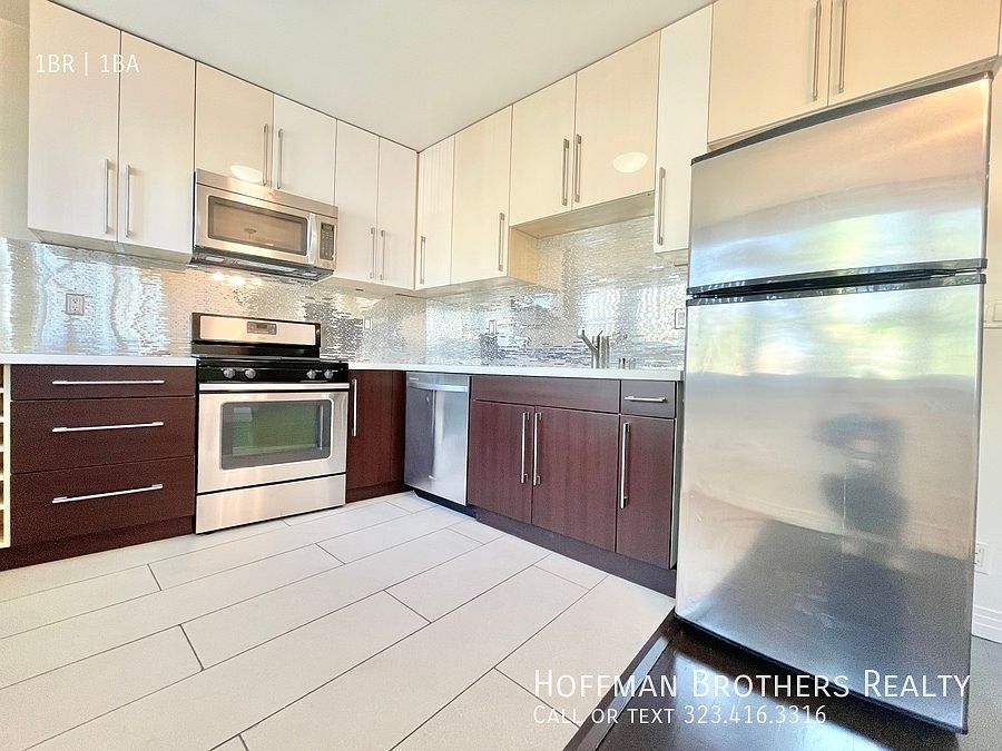 1st image of 11606 Gorham Ave #11