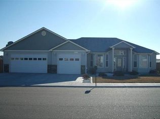 395 NE Greystone Loop, Mountain Home, ID 83647