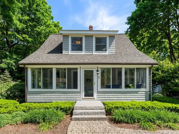 28 Brook Rd, Sharon, MA 02067