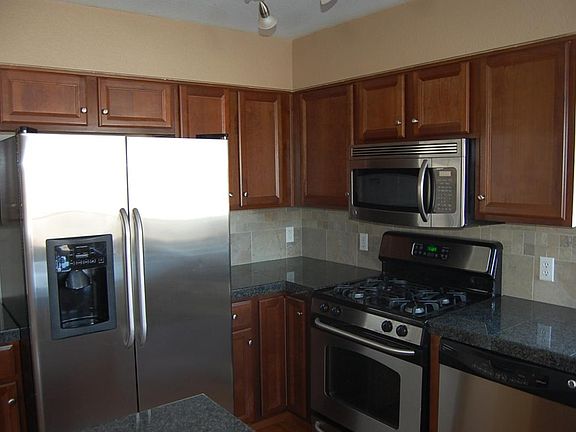 Granite, SS Appliances