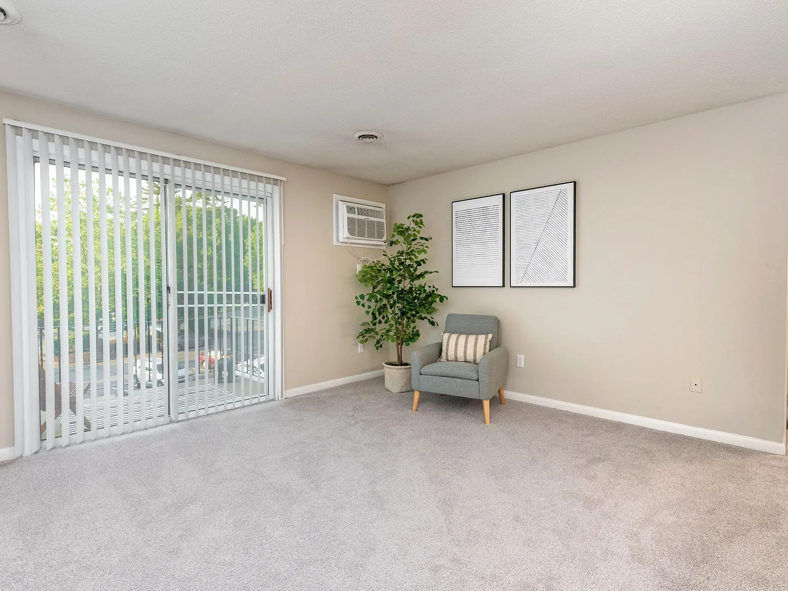 Welby Park Estates — Photo 4