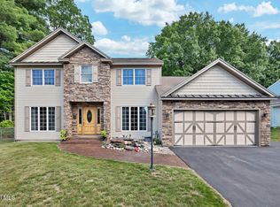 70 Longwood Drive, Clifton Park, NY 12065