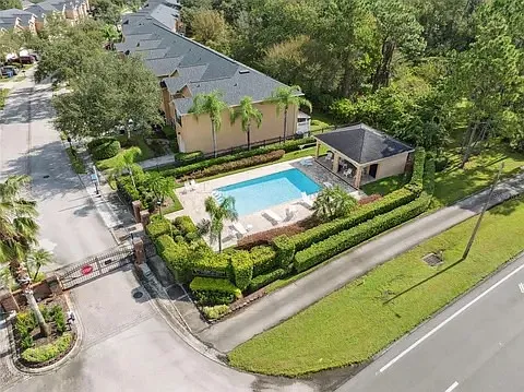 16320 Parkstone Palms Ct — Photo 19