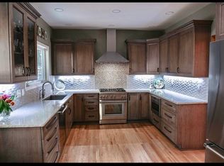 3009 SW Dickinson St, Portland, OR 97219