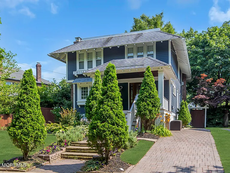 1318 Locust Dr — Photo 5