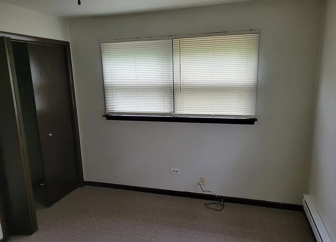 1379 River Dr APT 1 photo 1