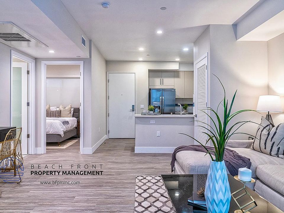 1st image of 5561 Bonner Ave #305