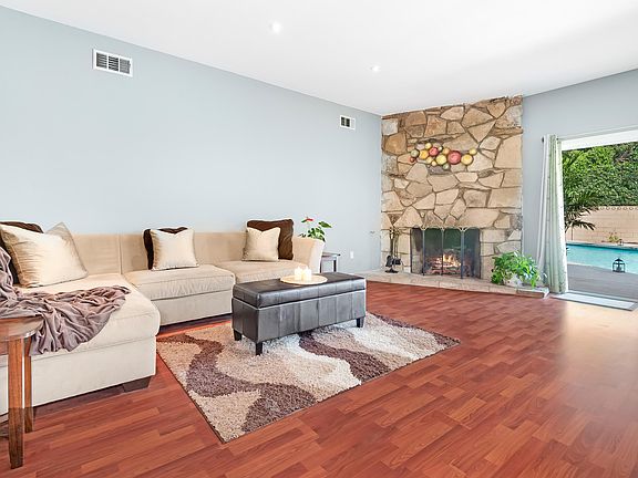 3rd image of 4714 Laurelgrove Ave