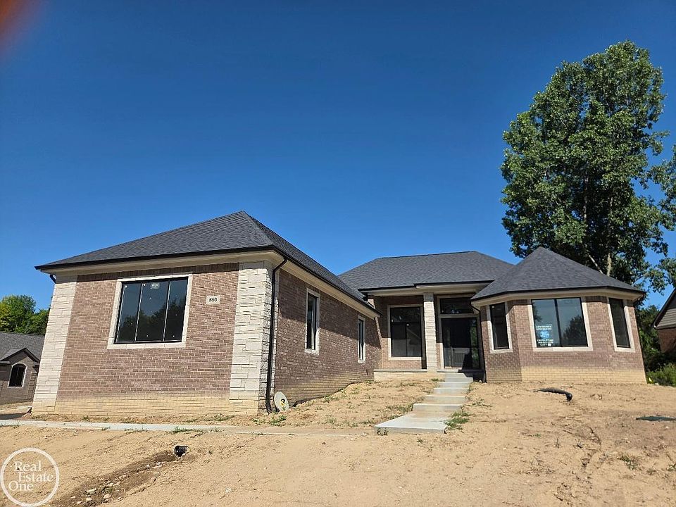 1st image of 880 Hemlock Dr