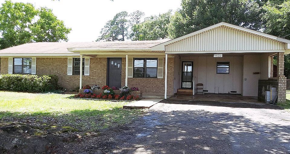 1st image of 3408 Leopard Dr