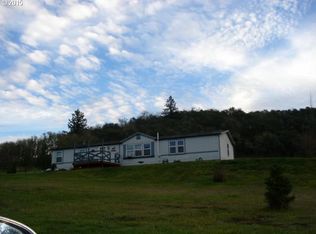 3217 Roberts Creek Rd, Roseburg, OR 97470