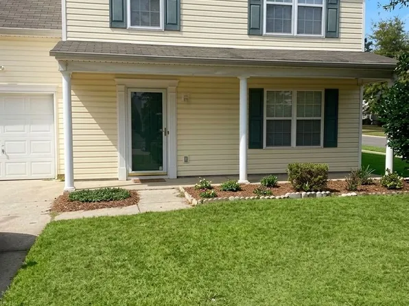 923 Grassy Patch Ln, Charlotte, NC 28216