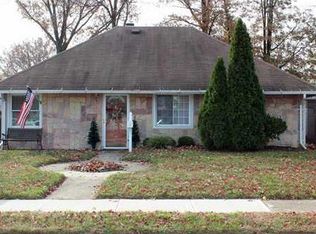 21 Brookville Rd, Edison, NJ 08817