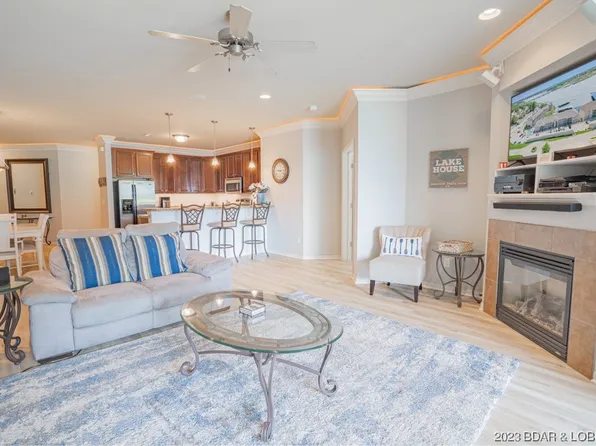 1215 Lands End Pkwy #611, Osage Beach, MO 65065