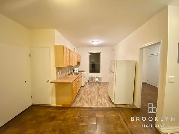 2nd image of 860 47th St #2B