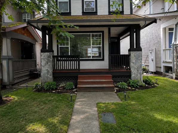 243A Maple Cres, Maple Ridge, BC V2X 1P8