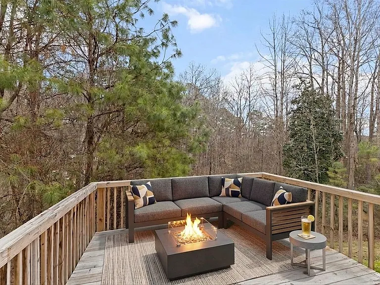713 Magnolia Forest Ct — Photo 32