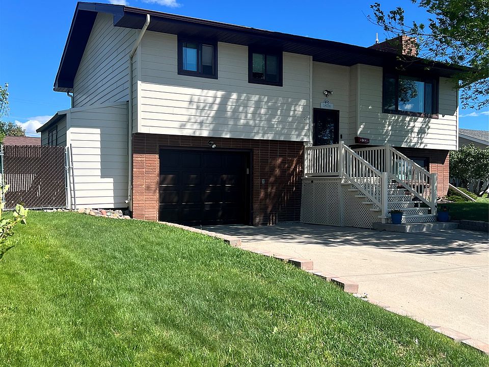 1st image of 405 S Kansas St