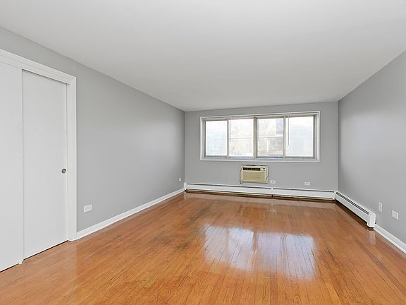 2nd image of 10604 S Walden Pkwy #2B