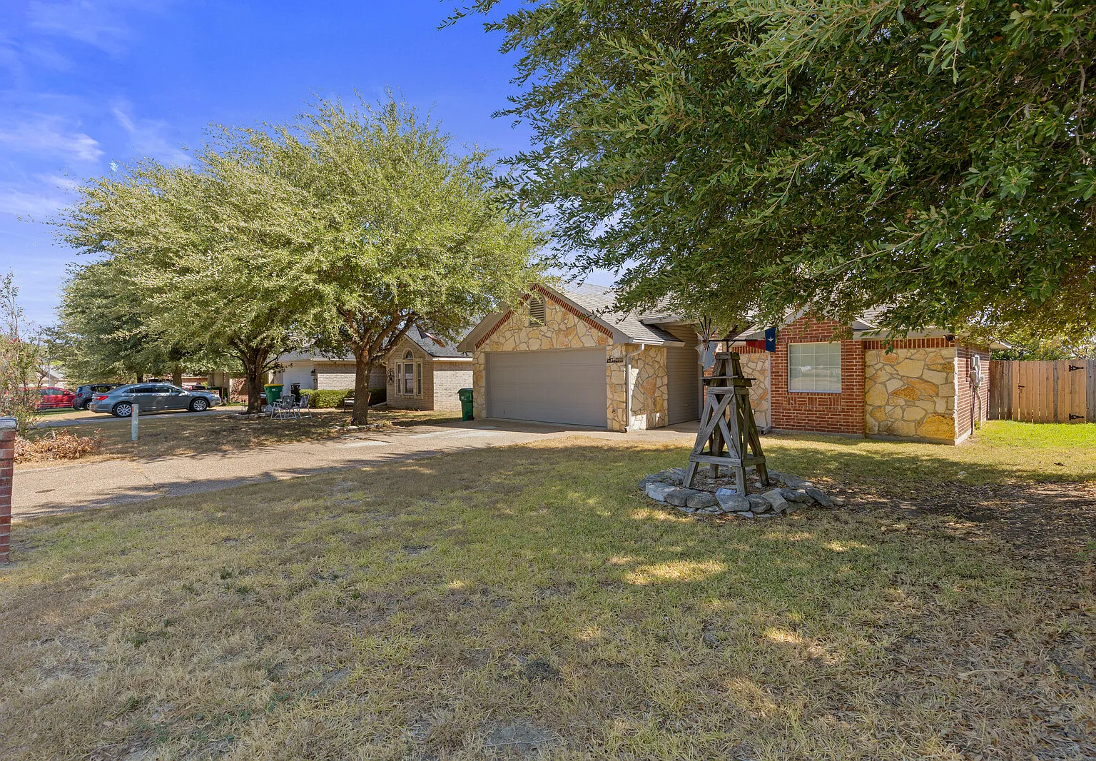 2936 Palomino Trail - 1 — Photo 2