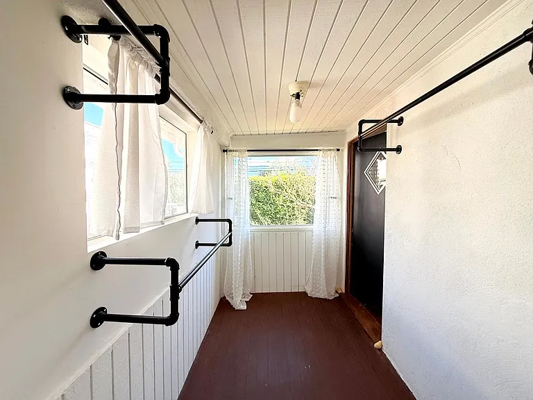 4447 Lockwood Ave — Photo 12