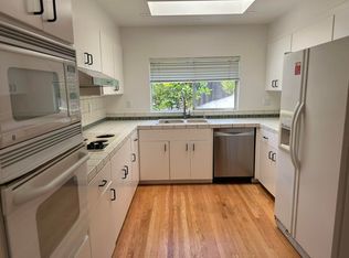 12689 Cambridge Dr, Saratoga, CA 95070