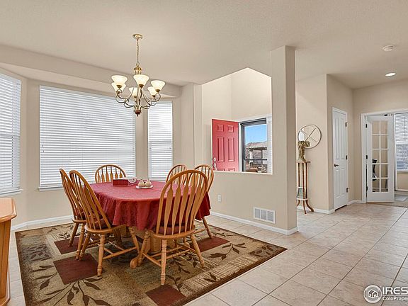 3rd image of 1533 Bellflower Dr