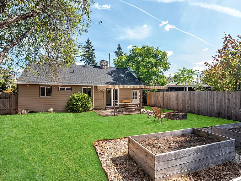 7507 SE 69th Ave — Photo 16