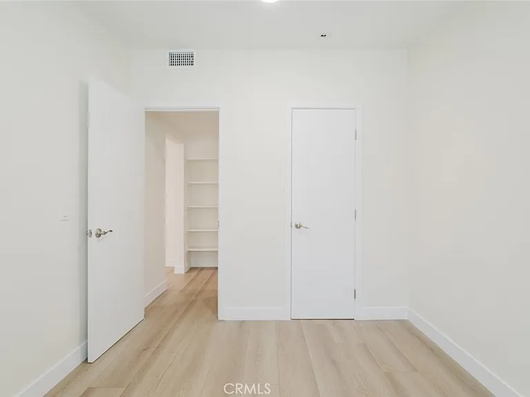 16404 Donmetz St — Photo 16