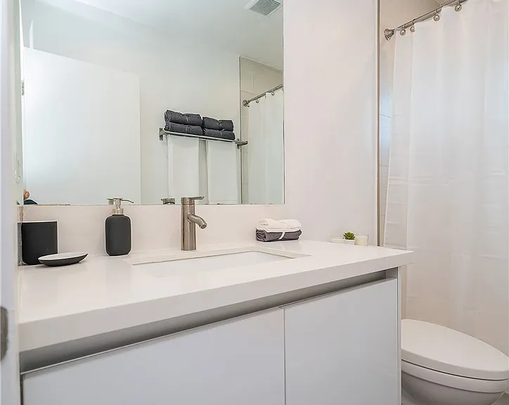 11918 Hart St #4 — Photo 16