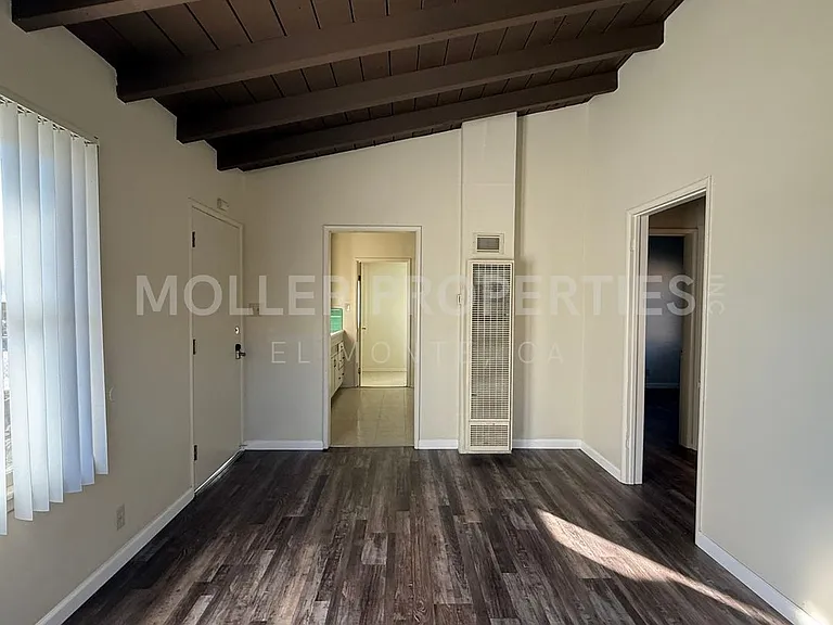 10513 Venita St — Photo 3