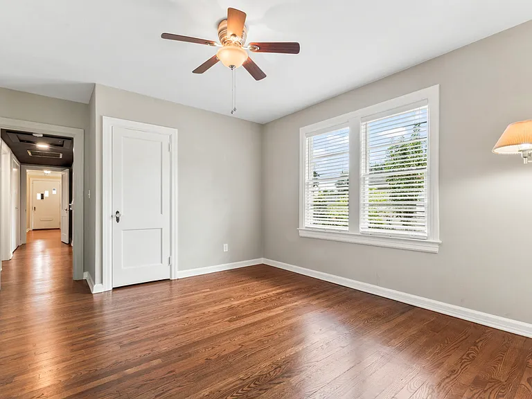 1326 Pinetree Rd — Photo 37