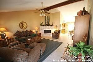 3rd image of 305 W San Antonio Ave
