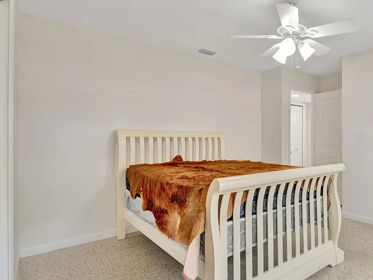 4714 W Vasconia St — Photo 9