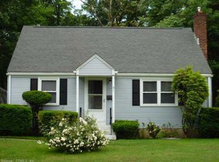 31 Woodybrook Rd, Windsor, CT 06095