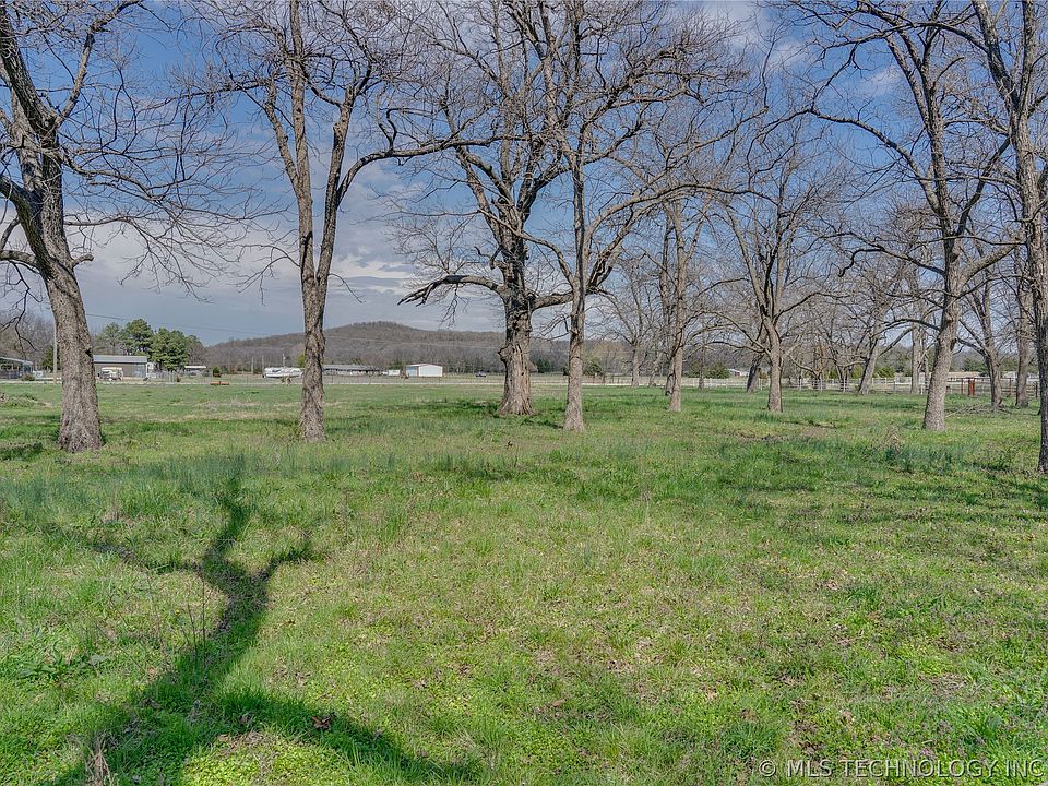 2nd image of 6586 Quapah Creek Trl