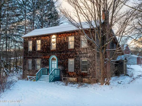 90 W End Road, Hillsdale, NY 12529