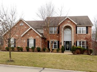 914 Haven Wood Dr, O'Fallon, MO 63368