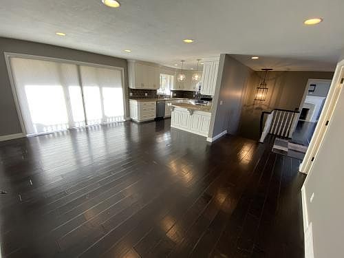 3rd image of 2588 E Sherwood Dr