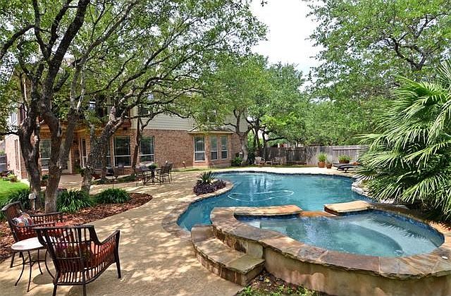 Back Yard Oasis. Just in time for Summer!