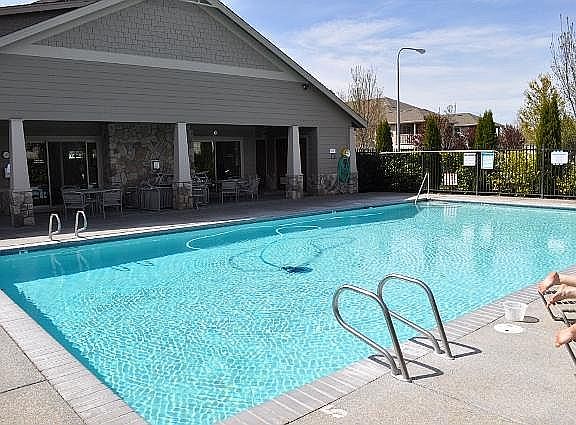 CLUB HOUSE COVERED PATIO & POOL