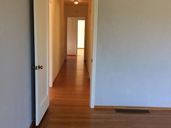 3rd image of 606 S Grant St