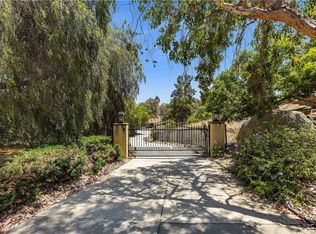 17835 Luna Ct, Riverside, CA 92504