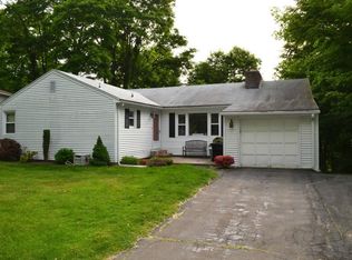 111 Luciani St, Woodbridge, CT 06525