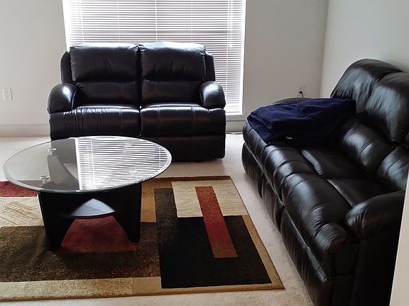 5th image of 132 N Jefferson St APT 444