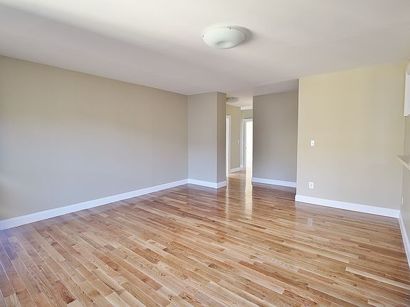 3rd image of 940 Saint Nicholas Ave APT 4J