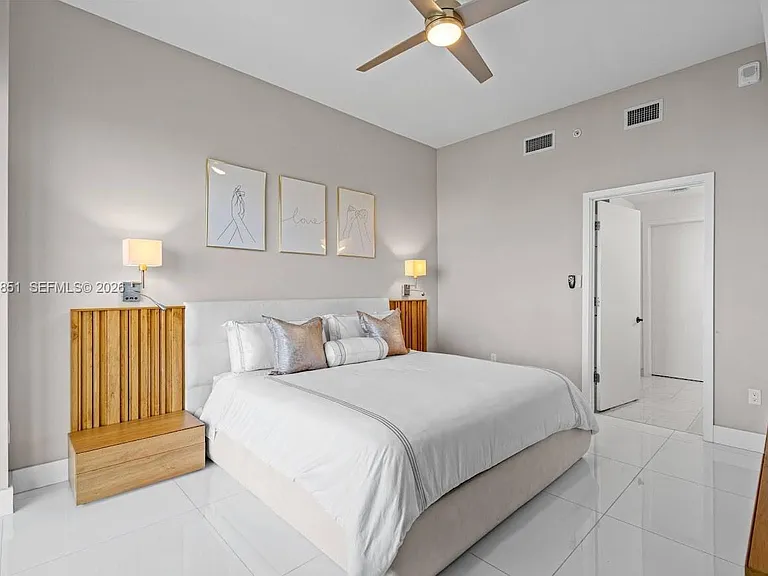 16385 Biscayne Blvd #3201 — Photo 20
