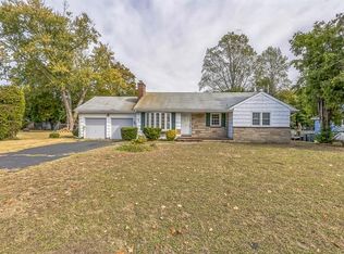 43 Bayview Ave, Amityville, NY 11701
